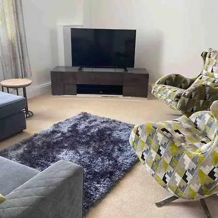 South Lakes Spacious 3 Bed G/f Ulverston